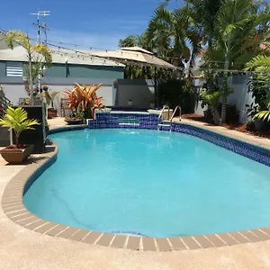 Gorgeous Place Pool And Patio Holiday home